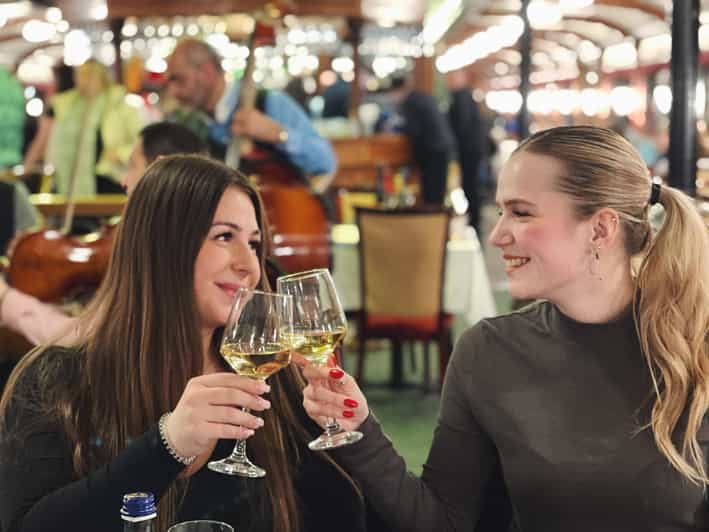 Budapest: Wine & Dine Cruise on the Danube - The pairing idea: why 5 and 5 works so well