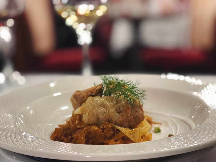 Budapest: Wine & Dine Cruise on the Danube - Getting to Akademia dock 2, without stress