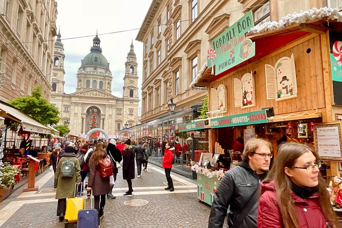 Budapest Wonderland - A Christmas Market Tour with Chimney Cake & Mulled Wine - Walking Pace and Weather: Dress for Outdoor Time