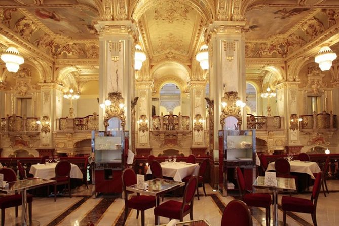 Café Wandering: An Excursion through Budapest’s Belle Epoque - The Guide Factor: What an Art Historian Adds