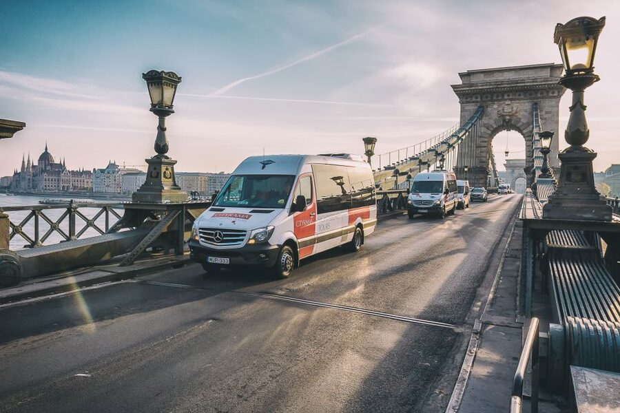 Castle District & Pest Driving Tour with Danube River Cruise - Two Sides of Budapest in One Half-Day