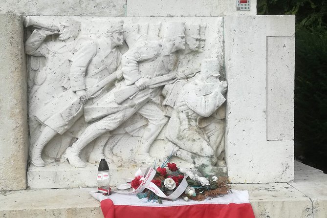 Communist Budapest Private Walking Tour - Stop 5: Bem József Square, 1956 first big demonstration sites, and a 1960s coffee interior