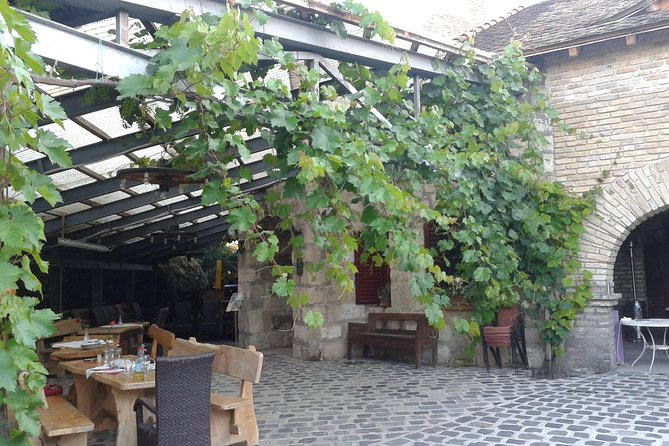 Countryside Half-day Gastro-Wine Tour from Budapest Meal & pickup - How the tastings work in a 5-hour half-day