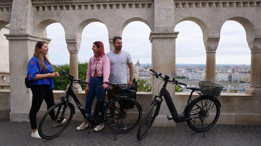E-Bike Rental Full Day in Budapest - Why an e-bike day around Budapest makes sense