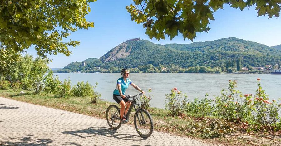 E-Mountain Bike Adventure in the Danube Bend - Budapest Pickup to Nagymaros: A Smooth Start with One Big Time Tradeoff