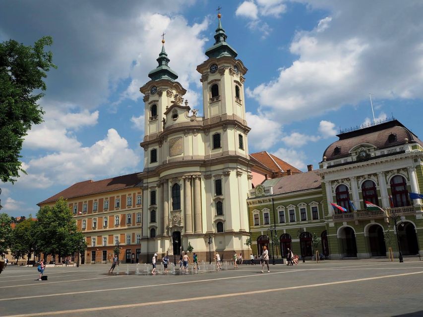 Eger, home to Bull's Bood, a private tour with winetaste - The Eger city core: Cathedral, Lyceum, and Minorite Church