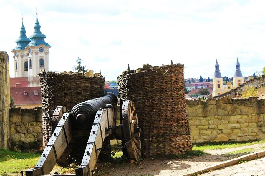 Eger, home to Bull's Bood, a private tour with winetaste - Szépasszony-völgy wine tasting: your Bull’s Blood day starts here