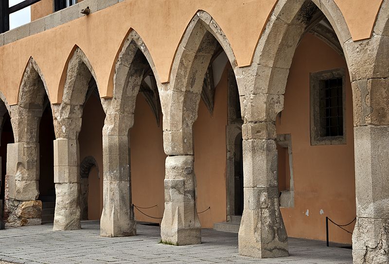 Eger, home to Bull's Bood, a private tour with winetaste - Price and value: $412 per person, what you’re really paying for