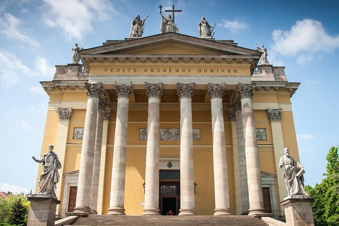 Eger Private Full-Day Wine Tasting Tour and Sightseeing from Budapest - Why Eger makes a great day trip from Budapest