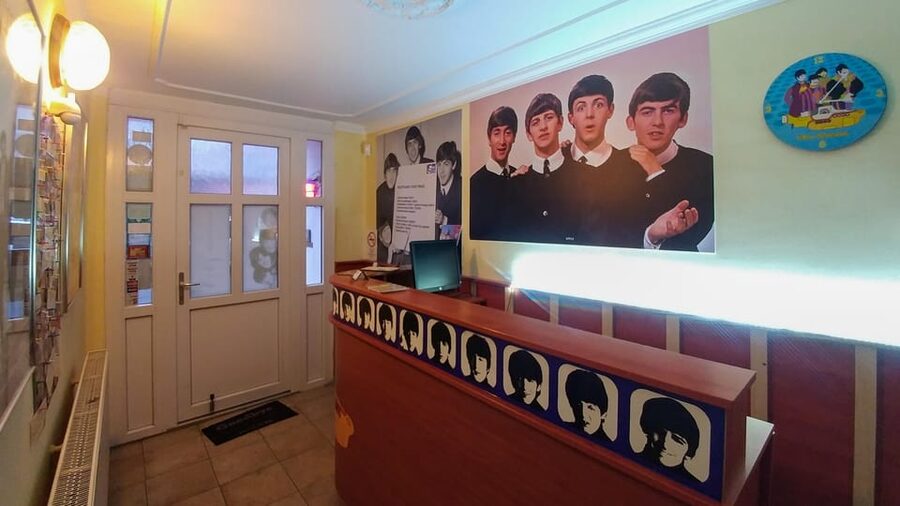 EGRI ROAD BEATLES MUSEUM - Cellar film first: setting the tone before the memorabilia parade