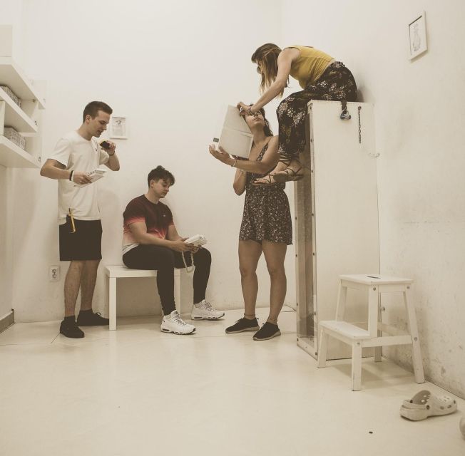 Escape Rooms by PanIQ Room in Budapest - After You Finish: Photo Moment and Immediate Come-Down