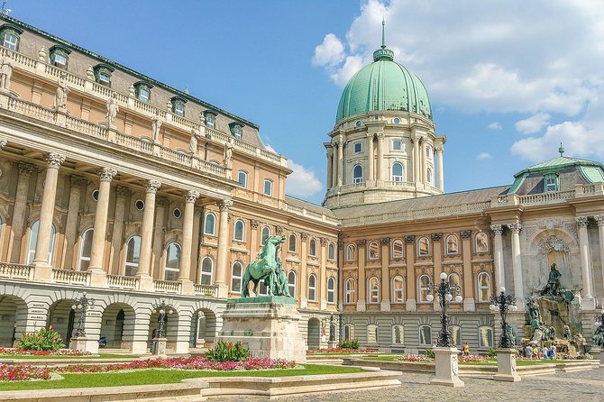 Explore Budapest in 90 minutes with a Local - Start at St Stephen’s Basilica, Then Learn the City’s “Why”