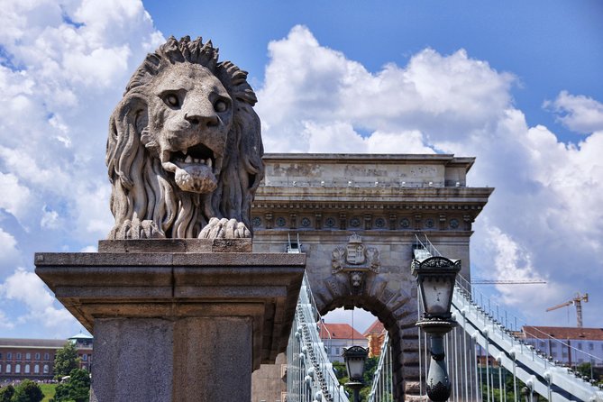 Explore Budapest in 90 minutes with a Local - Fisherman’s Bastion Views: Watchtowers, Arches, and Perfect Framing