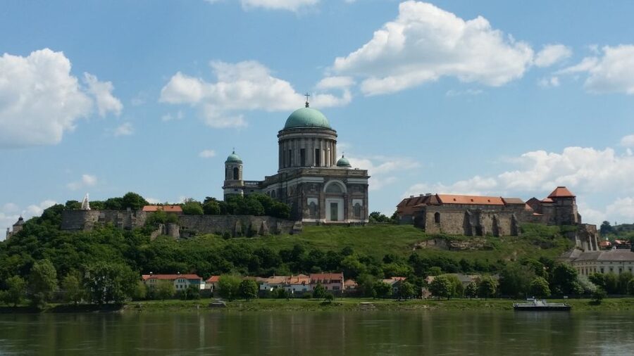 From Budapest: Danube Bend Full-Day Private Tour with Lunch - Pickup, Ride Time, and How the Schedule Works