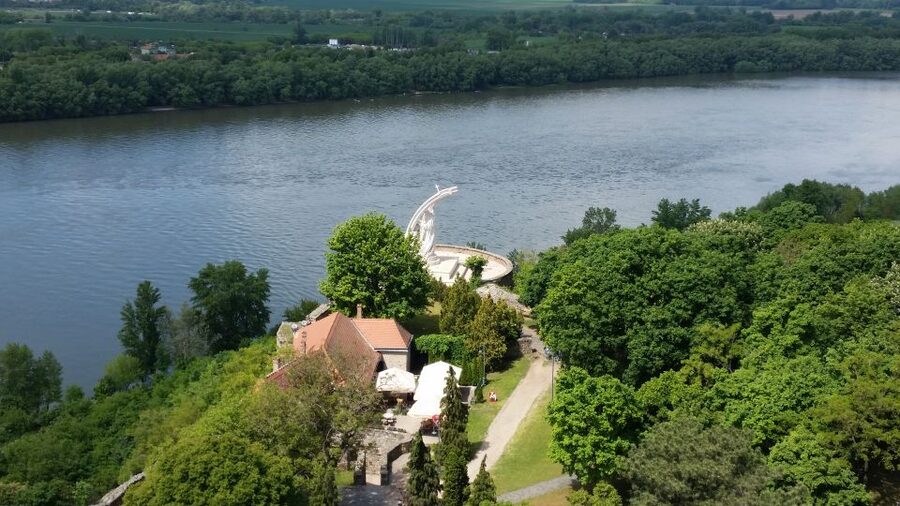From Budapest: Danube Bend Full-Day Private Tour with Lunch - The Citadel View: Danube Bend Panoramas for Photos and Perspective
