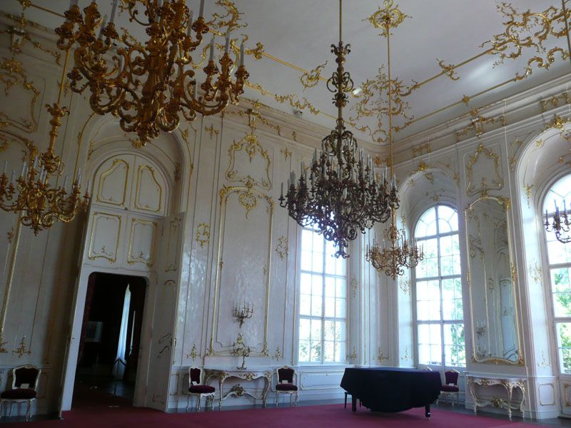 From Budapest: Gödöllő Royal Sissi Guided Tour - The Biggest Practical Upside: Guides Can Make or Break This Palace