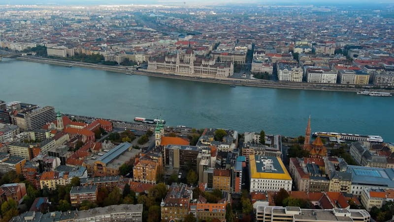 From Vienna: Bratislava& Budapest Day Tour with Photographer - Handy Tips Before You Go