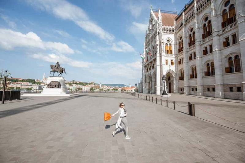 From Vienna: Bratislava & Budapest Guide One Day Tour - The photography option: plan smart so you get photos you actually like
