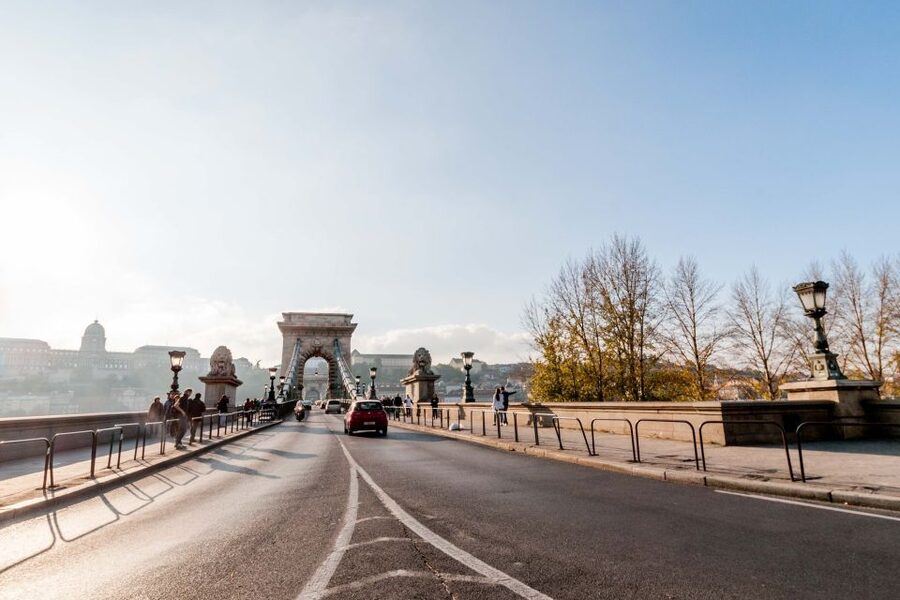 From Vienna: Guided Day Trip to Budapest - The guided walking tour: how you turn photos into a route