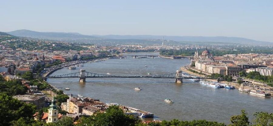 From Vienna: Private Day Tour of Budapest inc. Local Guide - The value question: is $988 per group up to 3 worth it