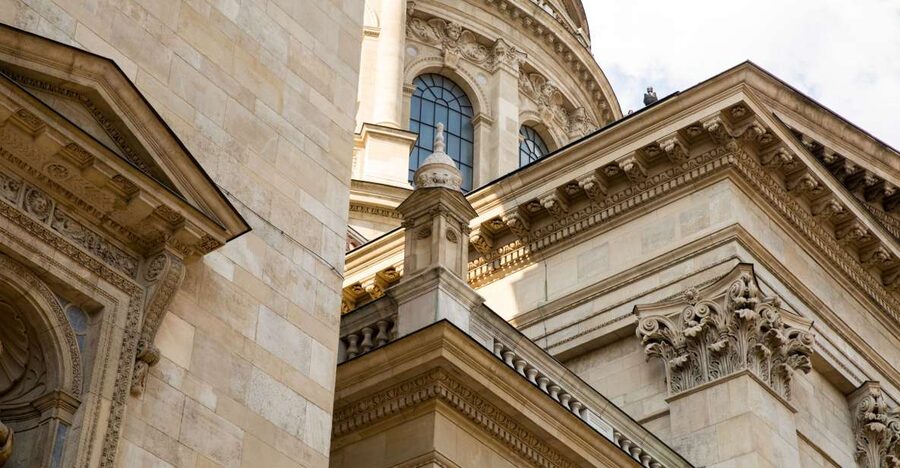 Full Day Budapest City Tour with Lunch, Wine & Dessert - Heroes’ Square, Vajdahunyad Castle, and Szechenyi Spa: The Classic Budapest Sweep