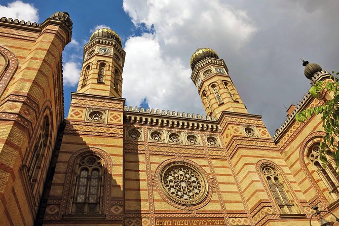 Full day private city tour in Budapest - 8 hours - City Park morning walk: Széchenyi area, Vajdahunyad Vára, and what to expect