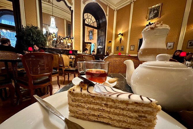 Guilty pleasures - A Budapest Dessert & Coffee House Tour - Tart demonstration: the newspaper-through-dough moment