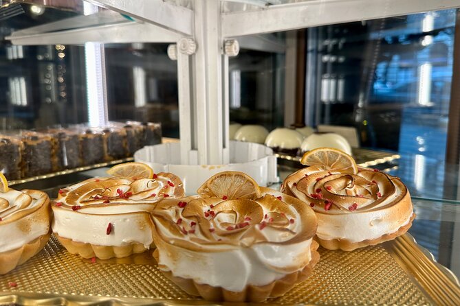 Guilty pleasures - A Budapest Dessert & Coffee House Tour - Chimney cake: what makes it special and what to look for