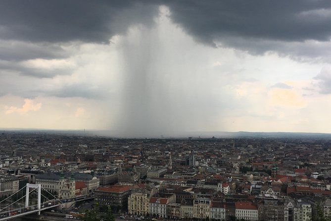 Half day private walking tour on the BUDA side - How the route timing keeps your day flexible
