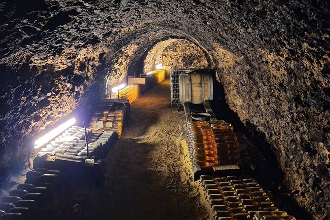 Half Day Tokaj Wine Tasting Tour in Mád Hungary with lunch - Why Mád makes Tokaj wine tastings feel personal