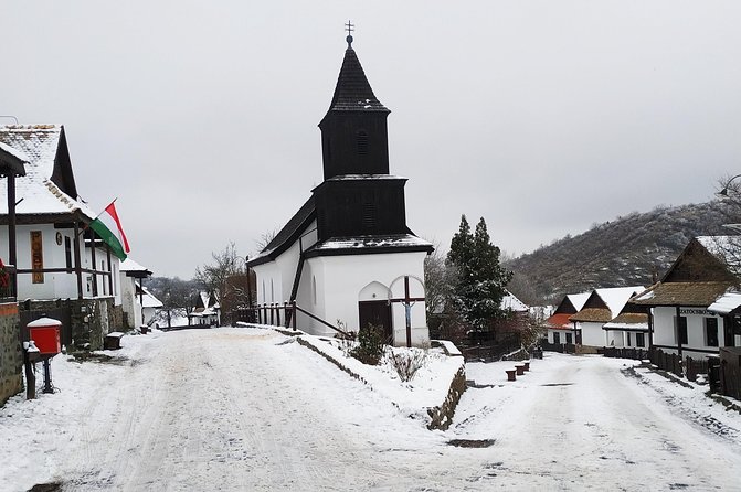 HOLLÓKŐ UNESCO World Heritage site + Eger Castle Private guided tour - Timing, walking comfort, and how to plan your day