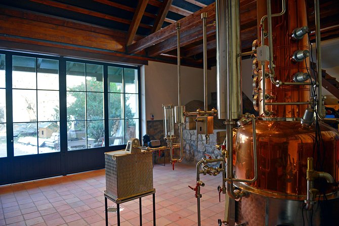Hungarian pálinka distillery visit and tasting - Who should book this pálinka museum and tasting