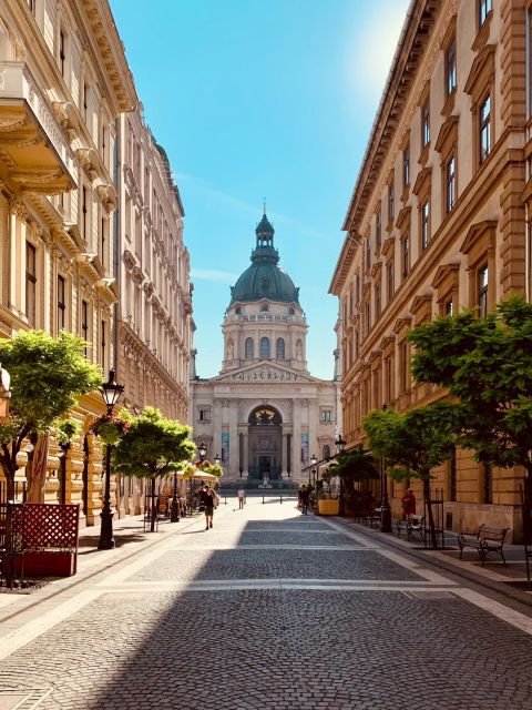 Iconic Budapest tour with Classic Russian Jeep and G-Wagon - Chain Bridge to Parliament: crossing the Danube in style