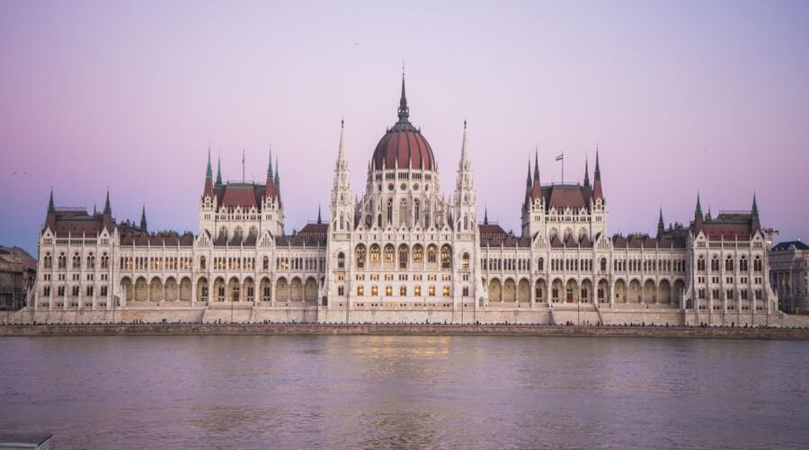 Iconic Budapest tour with Classic Russian Jeep and G-Wagon - How the 2 to 3 hour pace works (and when it feels rushed)