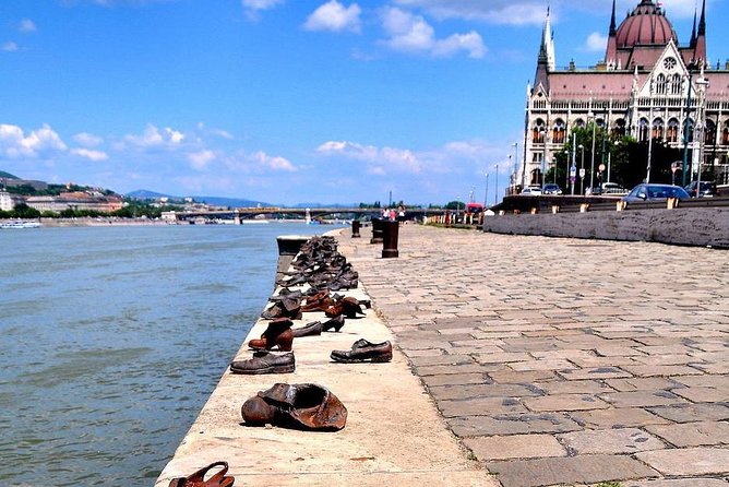 Jewish life of Budapest today: private tour by car - Private car tour in Budapest: why the format matters