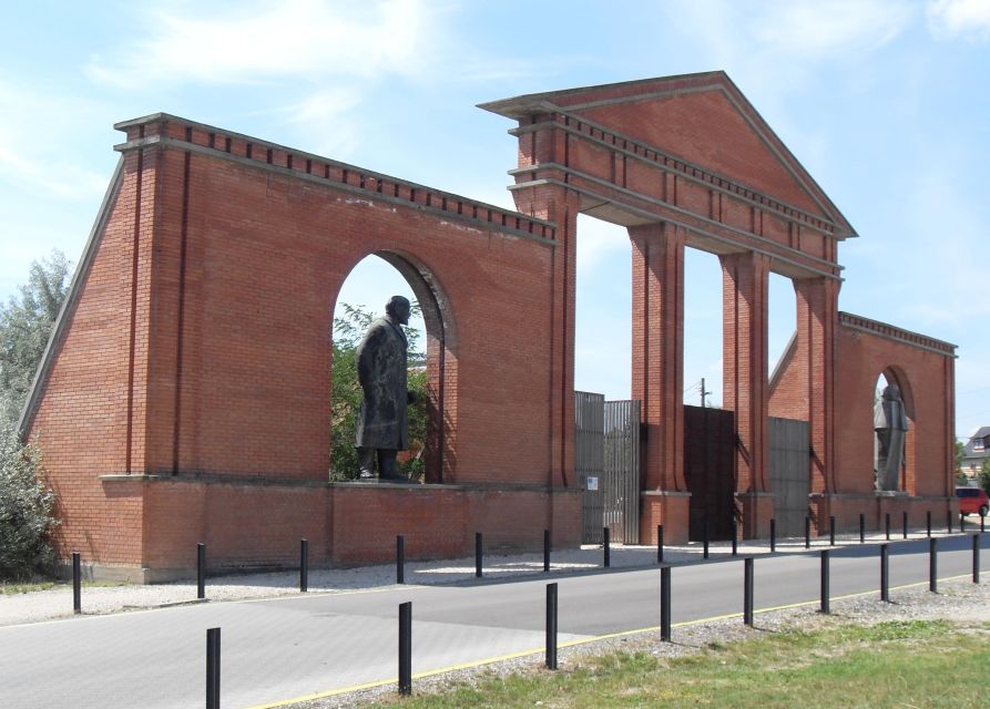 Life Behind the Iron Curtain, the communist Budapest private - Private tour value: what you are paying for