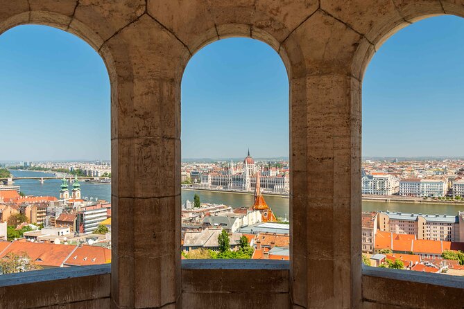 Live virtual walking tour in the Buda Castle quarter - The One-Hour Virtual Walk From Sándor Palace to Fisherman’s Bastion
