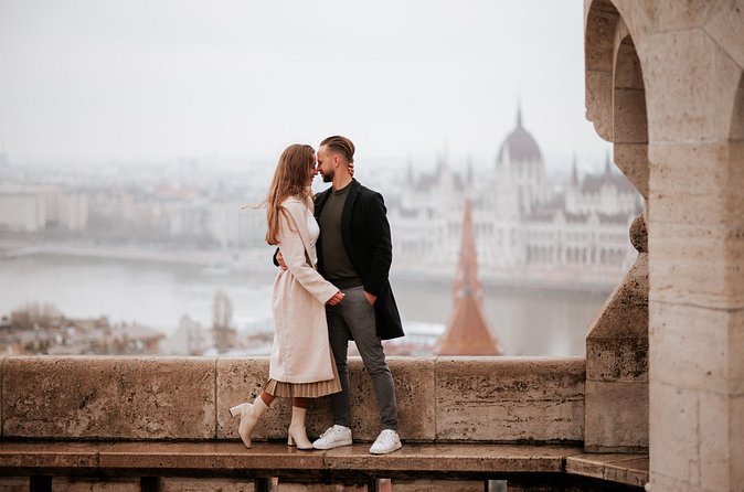 Morning Photoshoot in Beautiful Budapest - Timing, meeting point, and what to wear for early morning photos