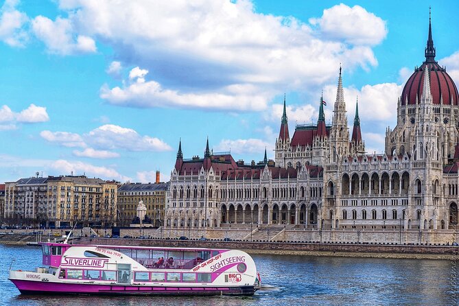 Mulled Wine Danube Cruise with Audio Guide in Budapest - What You’ll See on the Castle District Stretch