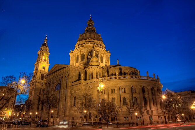 Organ Concert in the St. Stephen's Basilica - Cruise options after the concert, dinner buffet or lighter drink views