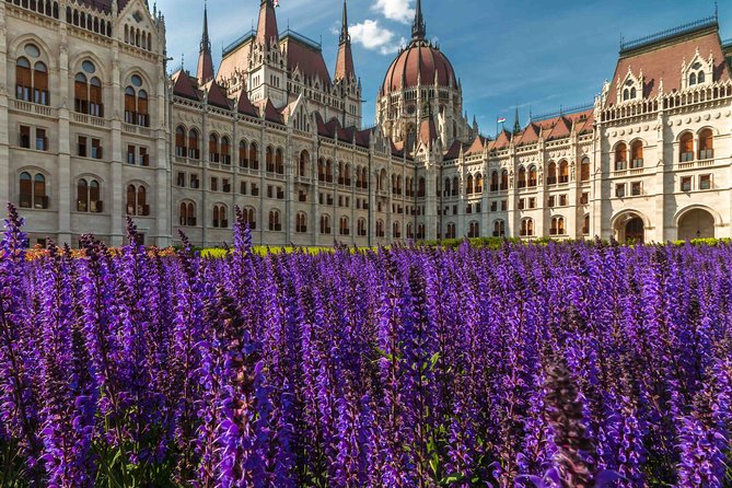 Orientation walk in Budapest - Pickup, meeting point, and how to make logistics feel easy