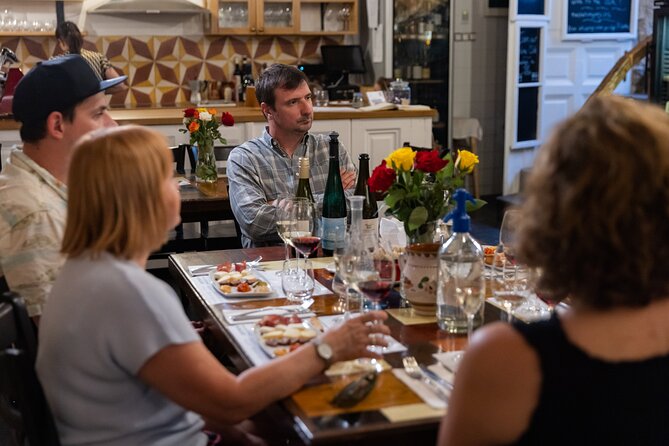 Palace District Evening Culinary, Wine, and History Walk - Meeting at The Tasting Table and getting your wine bearings