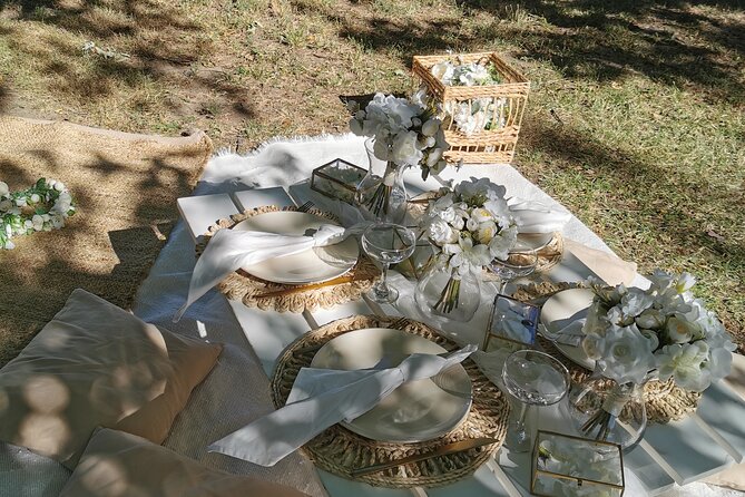 Picnics experience in Hungary - The main stop: Vajdahunyad Castle scenery, without the tourist sprint