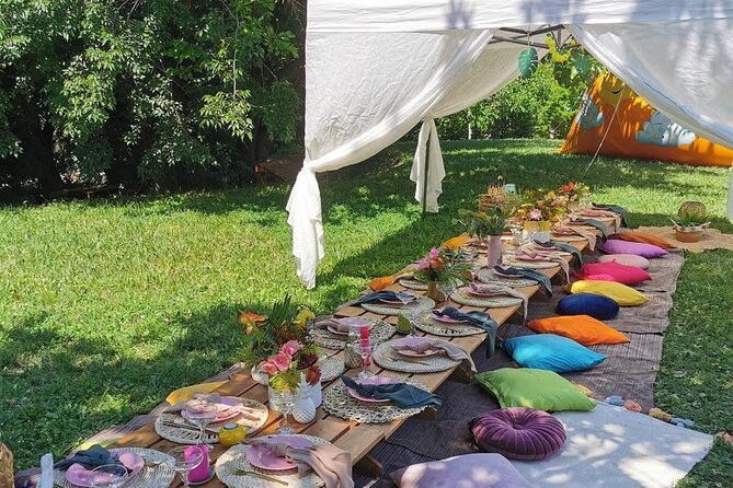 Picnics experience in Hungary - Your picnic setup: decoration first, then the fun extras