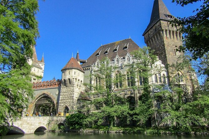 Private Buda and Pest tour by car with professional guide - Private Buda and Pest by car: why this feels easier than doing it yourself
