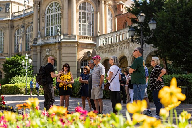 Private Buda Castle Walking Tour with Cake and Matthias Church - Why Castle Hill feels manageable in a small private group