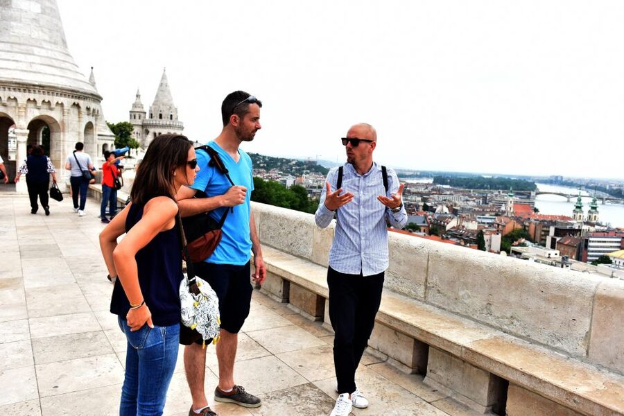 Private Buda Castle Walking Tour with Cake & Matthias Church - Buda Castle Guided Walk: Medieval Stories With Real Context
