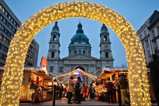 Private Budapest Christmas Market guided tour and Danube Evening cruise package - Key things to know before you go