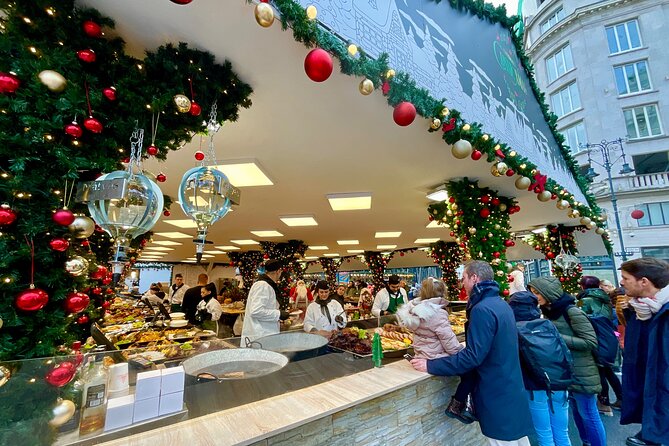Private Budapest Christmas Market Tour with Chimney Cake & Mulled Wine - Price and Logistics: Is $113.18 Per Person Fair Value?