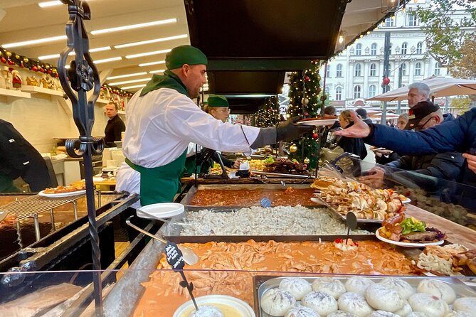 Private Budapest Christmas Market Tour with Chimney Cake & Mulled Wine - Who This Budapest Christmas Market Tour Fits Best